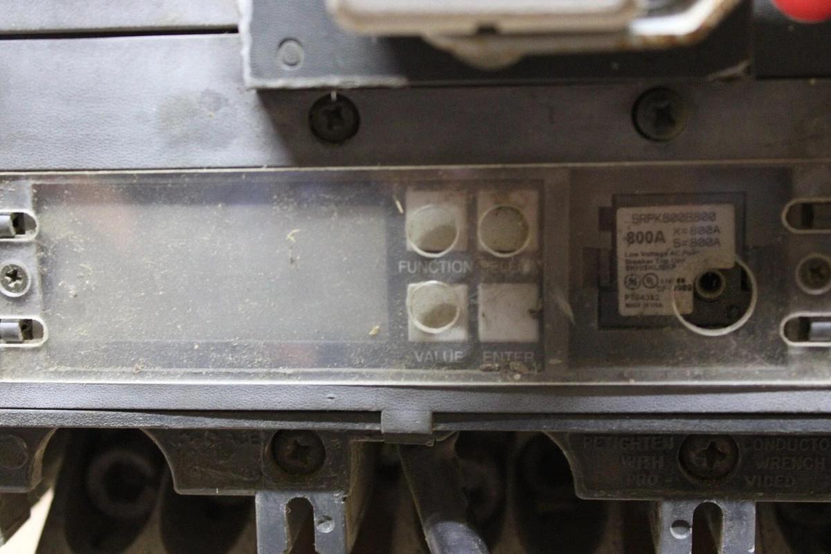 Used GE SPECTRA RMS HI-BREAK CIRCUIT BREAKER SKHB36BC0800 800 AMP 600 VAC