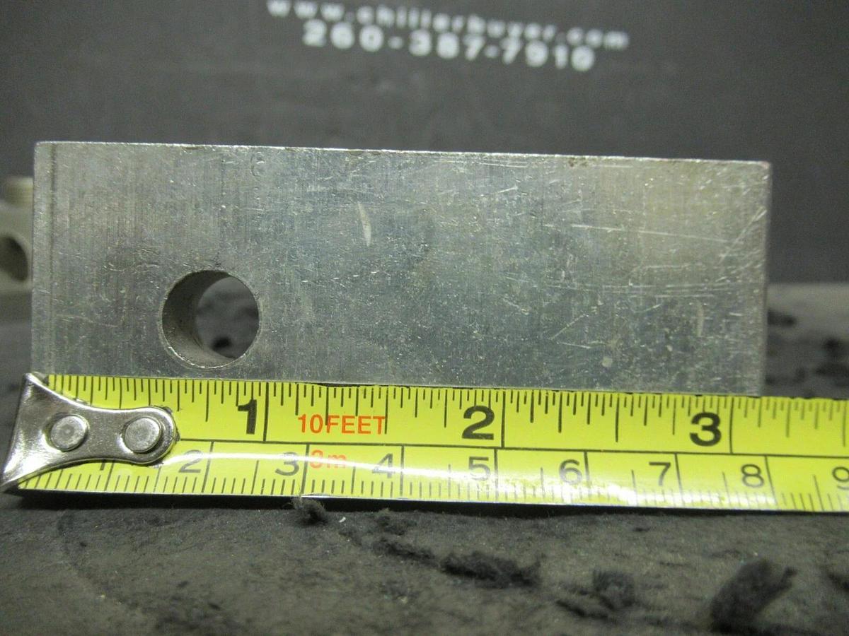 Used (3) QTY BURNDY KA36U 1 (SINGLE) BARREL MECHANICAL CONNECTOR LUG TAP 600 MCM - 2