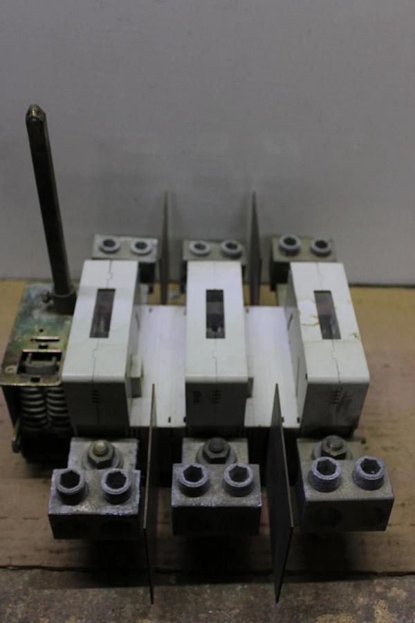 Used ABB SAFETY DISCONNECT SWITCH OETL-NF600A 600 VOLT 3-PHASE 500 HP 800 AMP