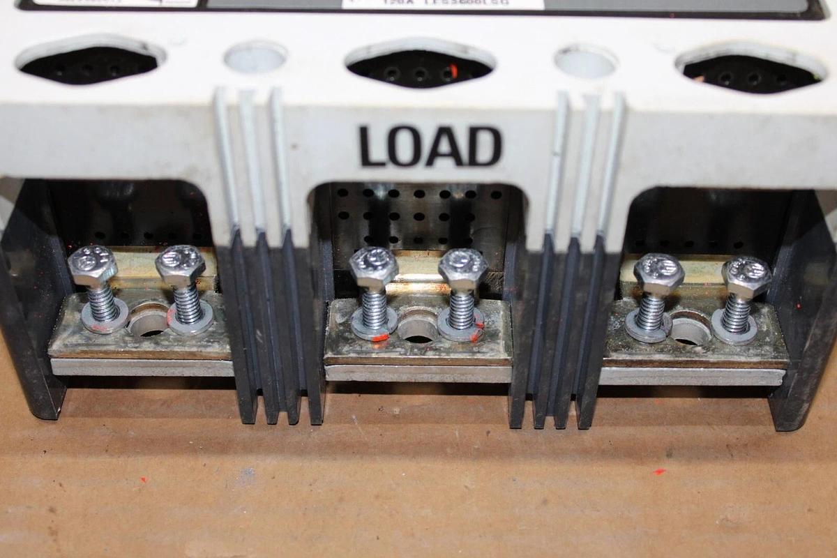 Used CUTLER HAMMER CIRCUIT BREAKER LD3600F 600 AMP 3-POLE 600 VAC LD-35K