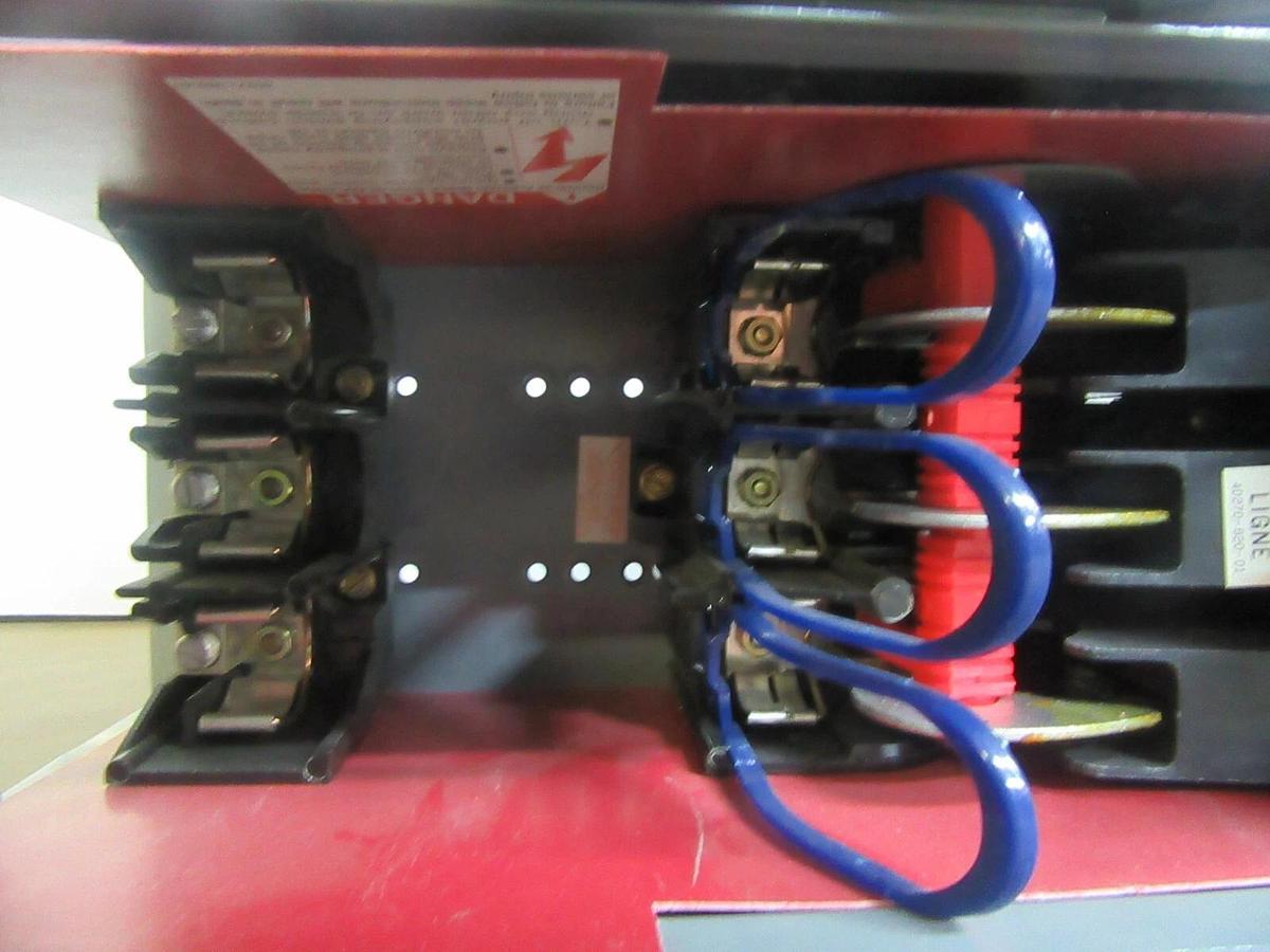 Used SQUARE D PANEL BOARD DISCONNECT QMB-362-HW 3-POLE 60 AMP 600 VAC 50 HP