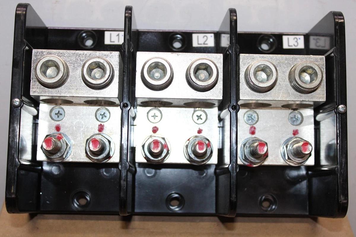 Used MARATHON POWER DISTRIBUTION LUG TERMIAL 1453599-5 600 VAC 760 AMP 3-POLE