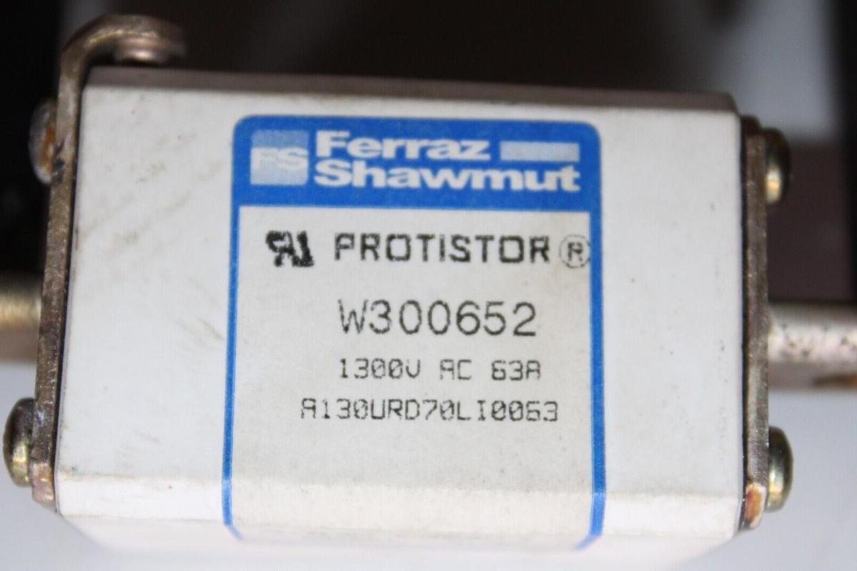 Used FERRAZ SHAWMUT PROTISTOR FUSE W300652 1300 VAC 63 AMP A130URD70LI0063