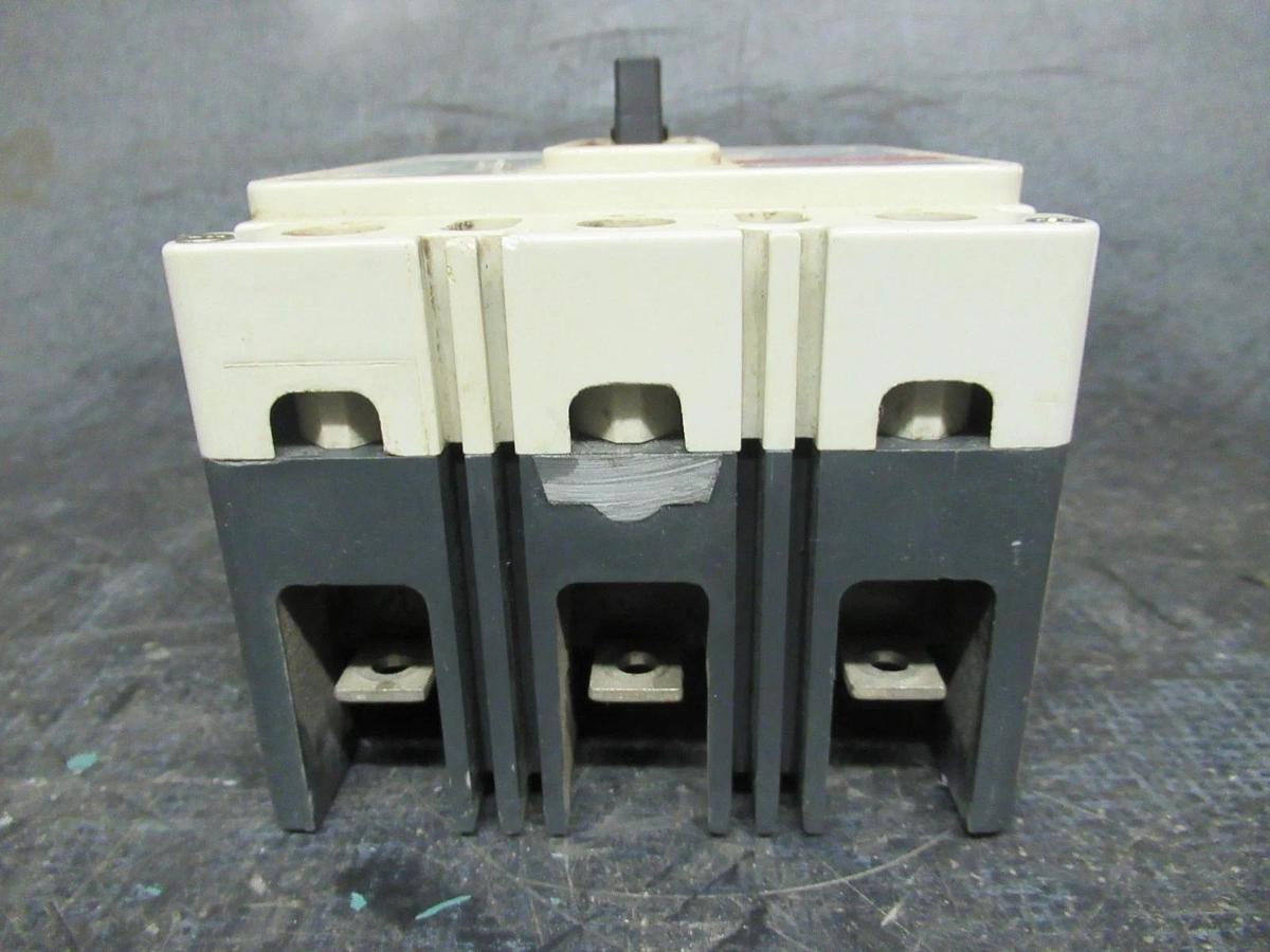 Used CUTLER HAMMER BREAKER EHD3015 15A 480VAC 250VDC 3-POLE **WARRANTY INCLUDED**