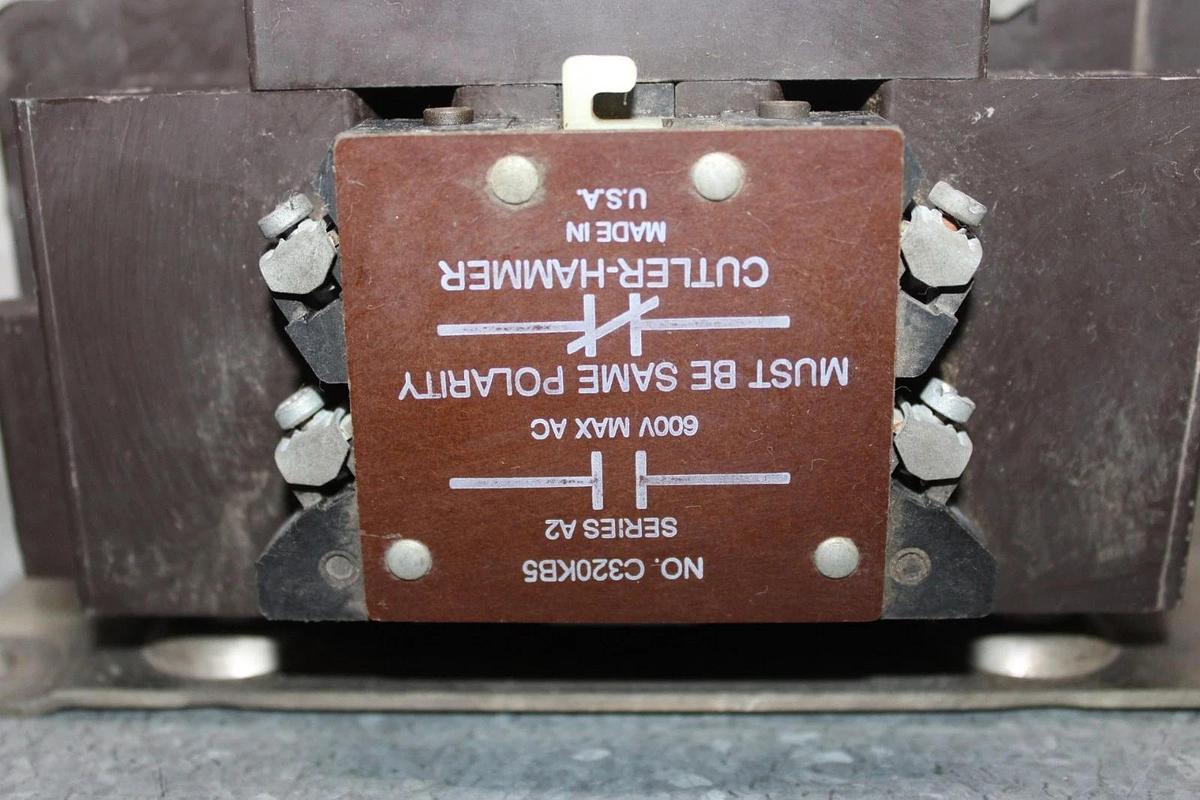 Used CUTLER-HAMMER CONTACTOR C10EN3 NEMA SIZE 3 90 AMP 600 VAC 3-POLE COIL: 120 V