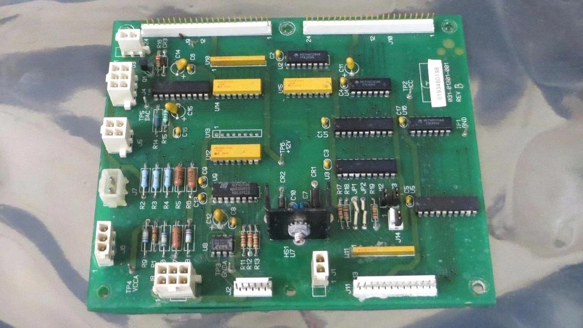Used YORK CONTROL I/O EXPANSION CIRCUIT BOARD MODEL 031-01301-001 REV B