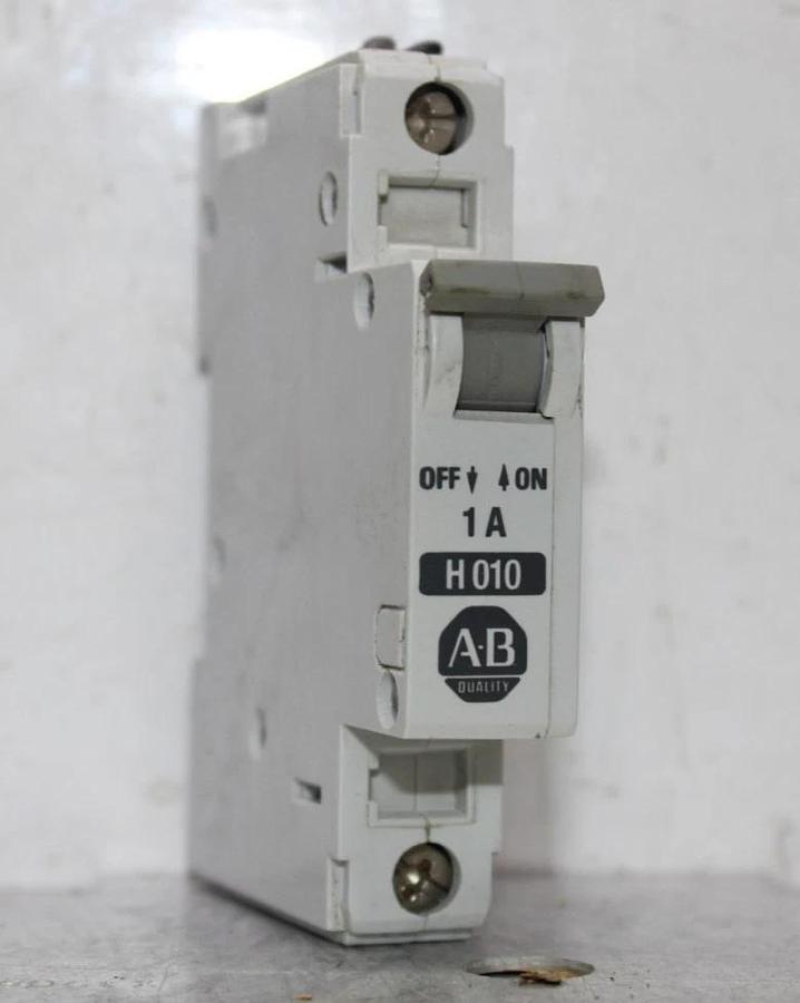 Used ALLEN BRADLEY CIRCUIT BREAKER 1492-CB1 SINGLE POLE 1 AMP 277 VAC H010