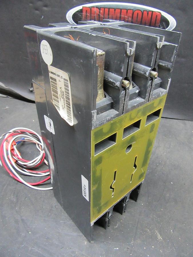 Used GE CIRCUIT BREAKER TFK236F000 175 AMP TRIP 600 VAC 3-POLE W/ AUXILIARY SWITCH