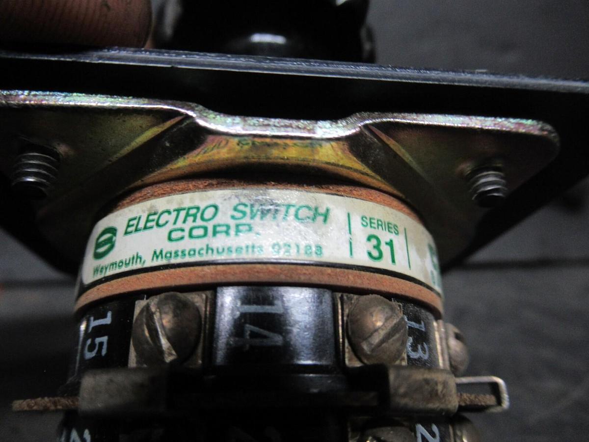 Used ELECTROSWITCH SERIES 31 CONTROL SWITCH 3109C 3-PHASE 125-600 VAC 10-3 AMP