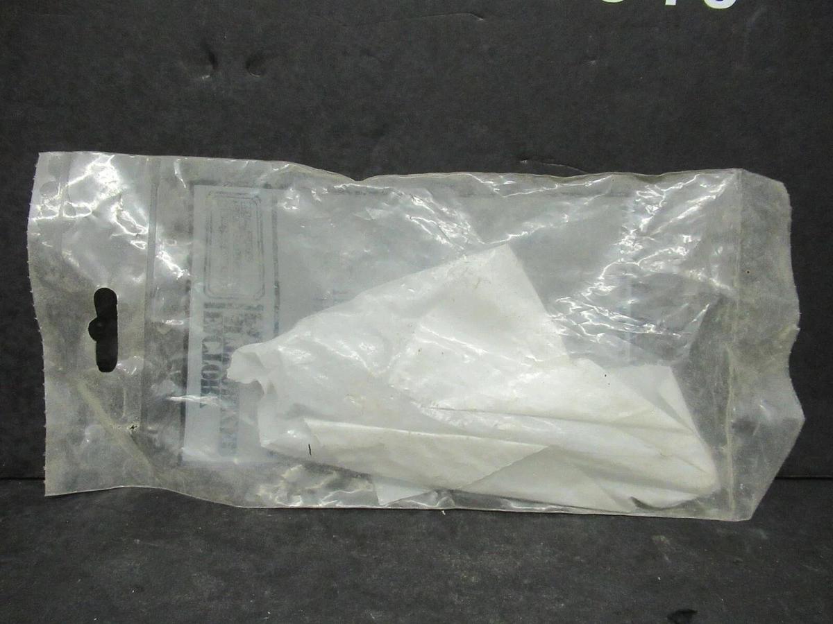 CARRIER TEMPERATURE SENSOR HH79NZ047 5 VDC TEMPERATURE RANGE 40-120 CELSIUS