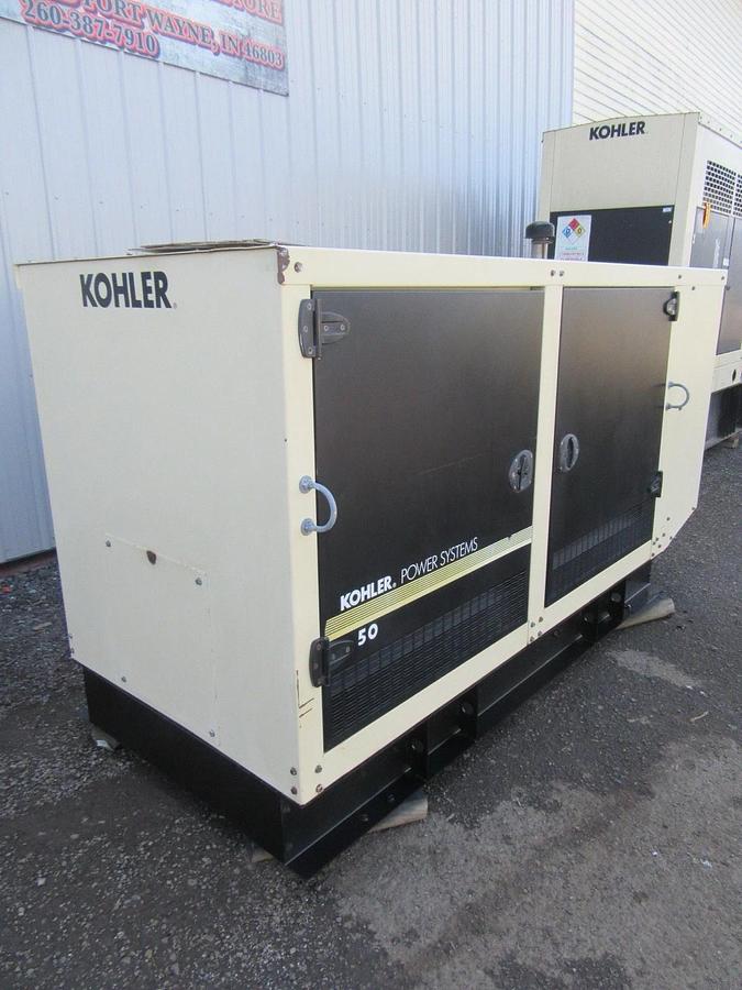 Used 50 KW GENERATOR  KOHLER 5.0 NATURAL GAS / LP 120/240V 1PH 784 HRS ENCLOSED VIDEO