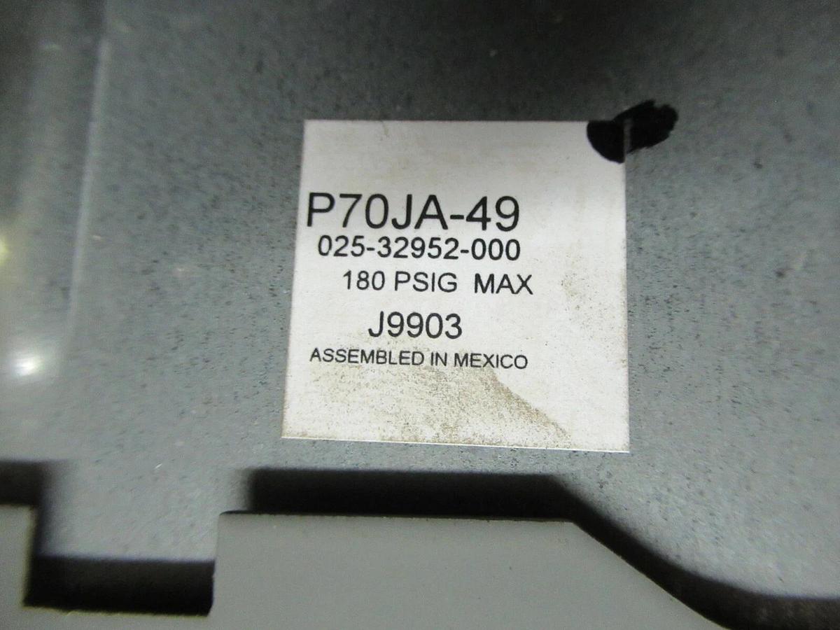 Used JOHNSON CONTROLS PENN P70JA-49 PRESSURE CONTROL VALVE 180 PSIG MAX 025-32952-000