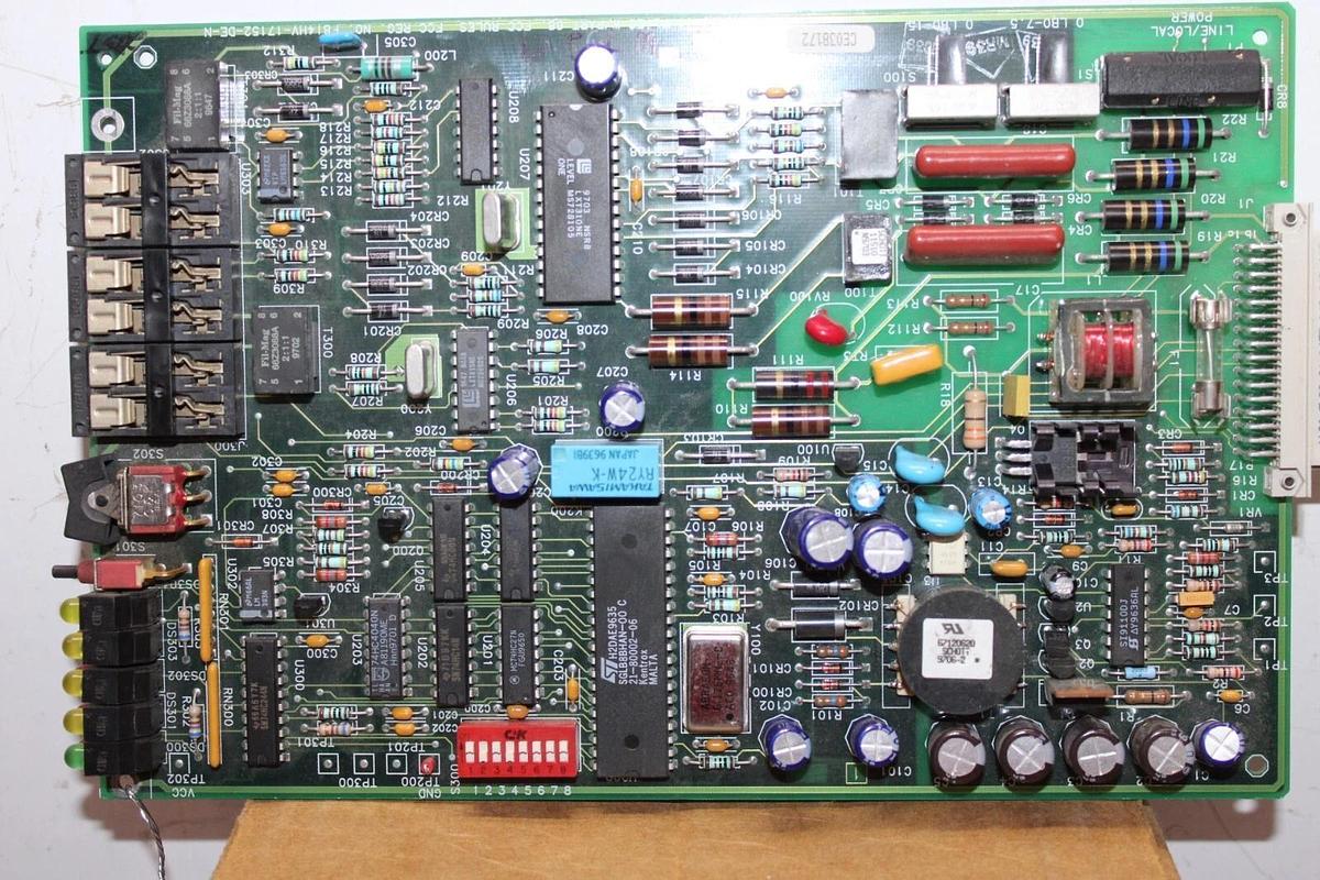Used ADC KENTROX TSERV-11C CSU CIRCUIT BOARD 13-00785-00 REV. G F814HV-17152-DE-N