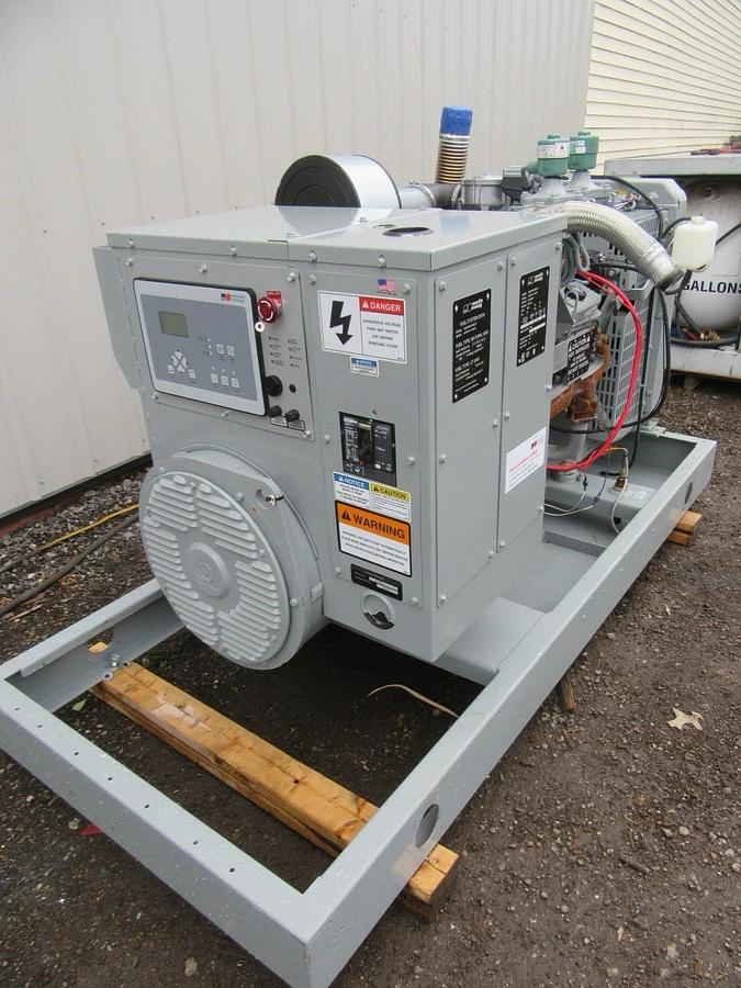 Used 50 KW GENERATOR MTU 5.0 NATURAL GAS / LP 120/208V 3 PH RE-CONNECTABLE 23 HRS