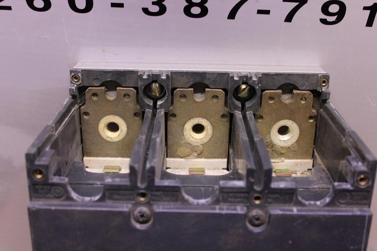 Used GE SPECTRA RMS HI-BREAK CIRCUIT BREAKER SKHB36BC0800 800 AMP 600 VAC