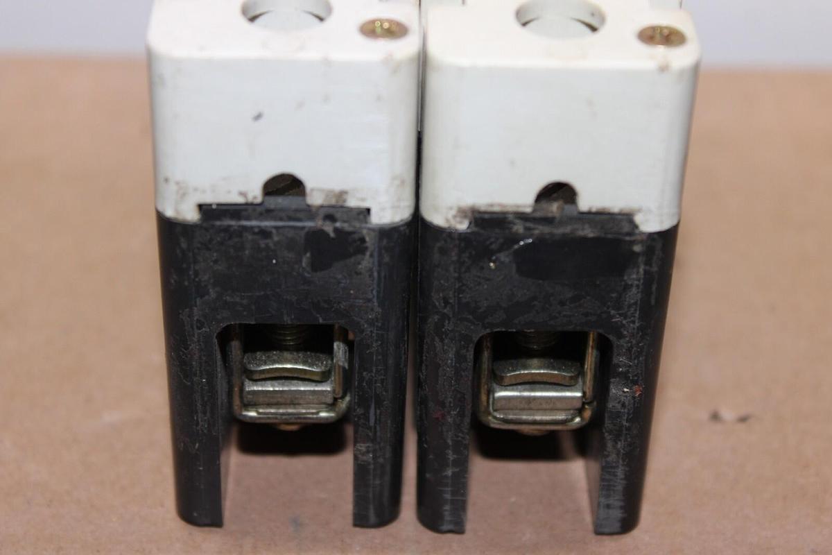 Used LOT OF 2 CUTLER HAMMER HFD1020 20 AMP 277 VAC SINGLE POLE HFD-65K