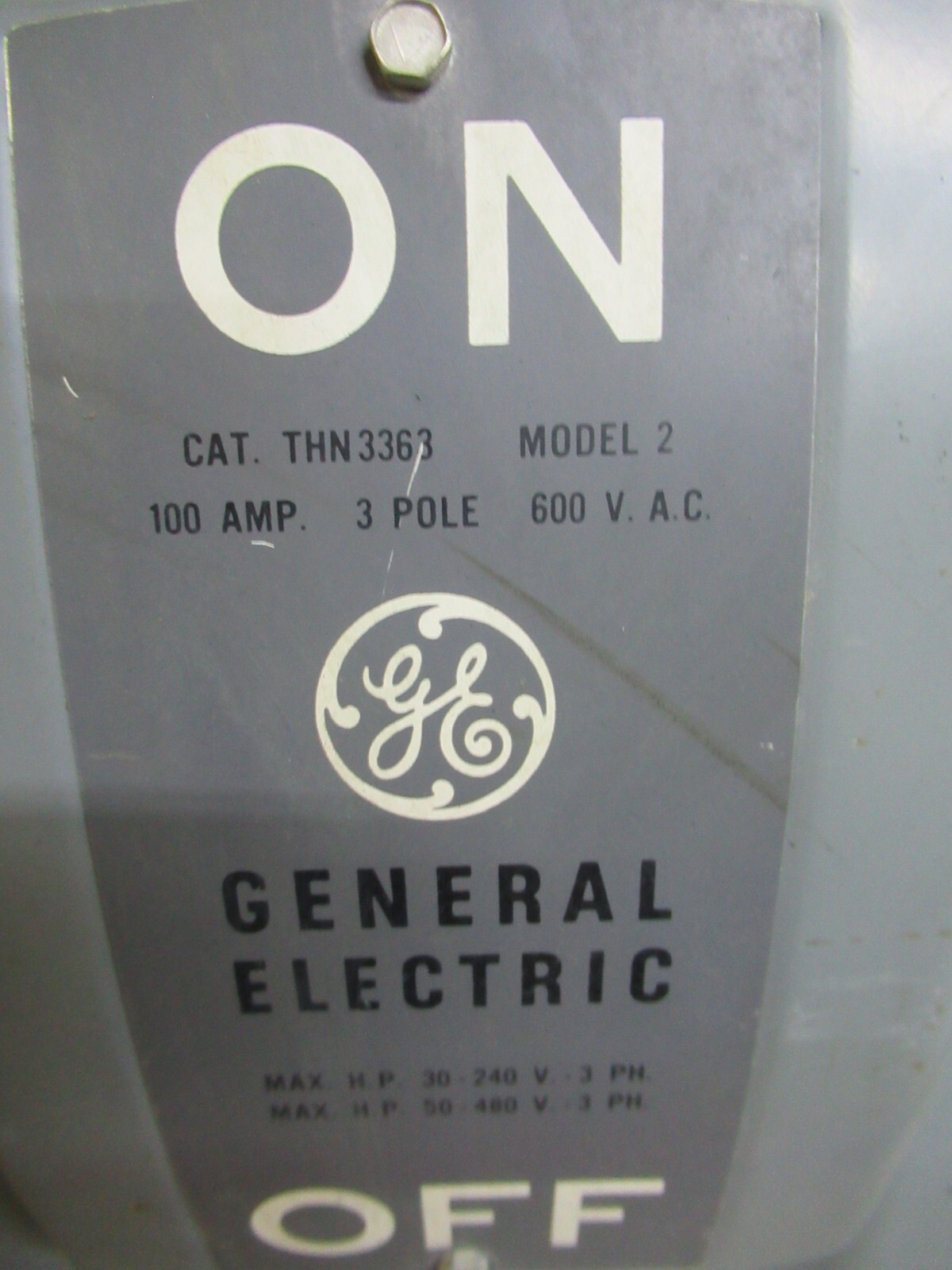 Used GE ENCLOSED SAFETY SWITCH THN3363 MODEL: 2 100 AMP 3-POLE 600 VAC 50 HP