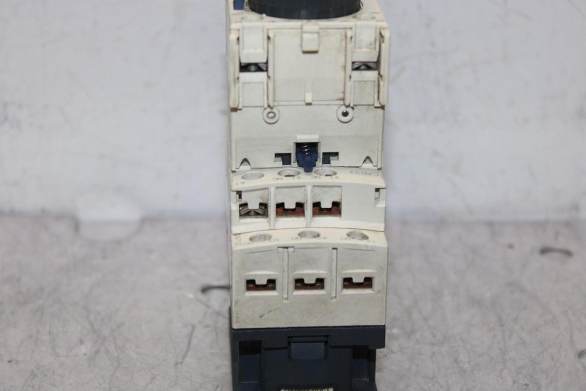 Used TELEMECANIQUE CONTACTOR CAD32 W/ TIME DELAY RELAY LADT2 0.1-30 SECOND DELAY