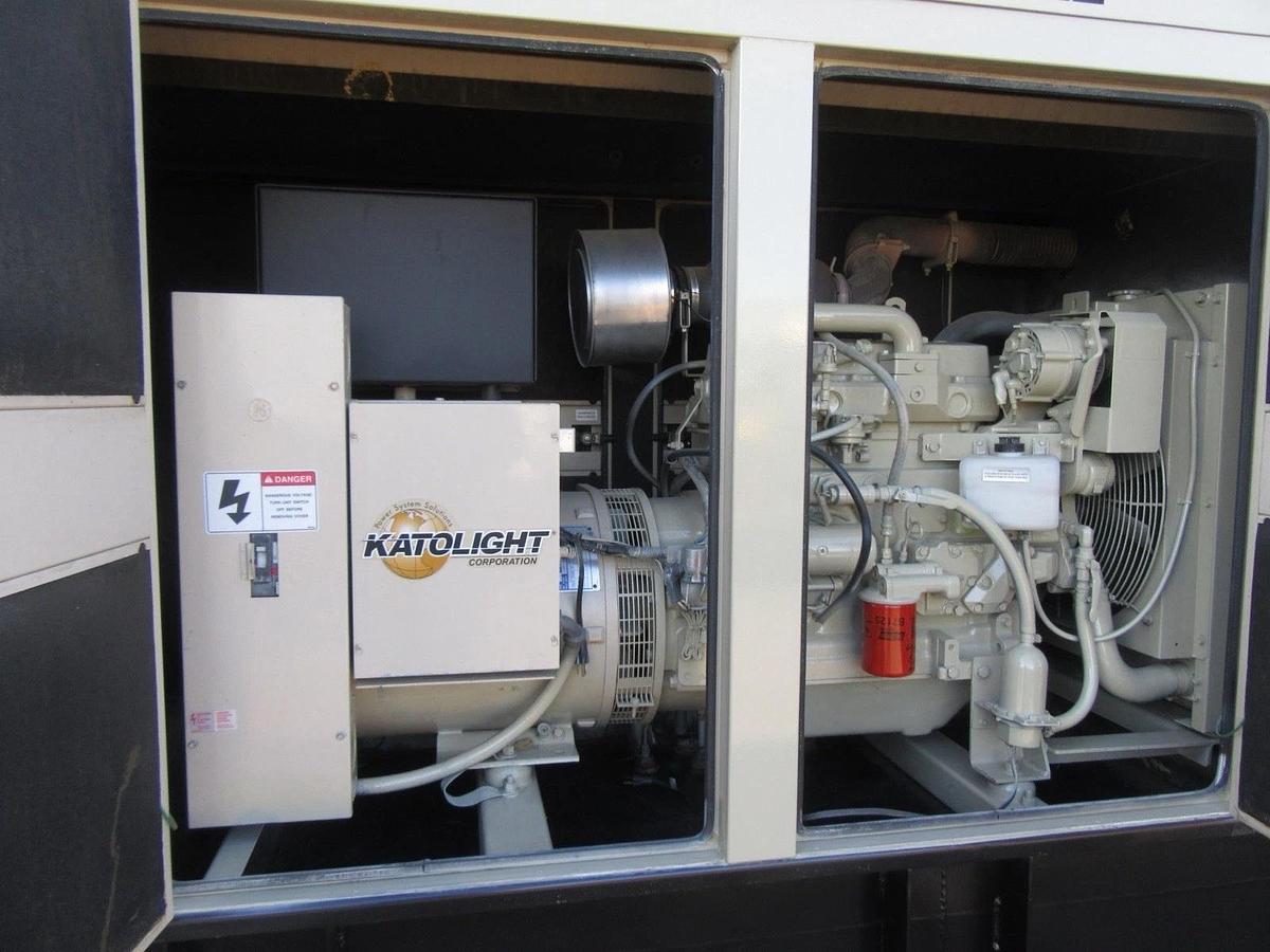 Used 60 KW DIESEL GENERATOR KATOLIGHT 120/240V RE-CONNECTABLE SOUND ENCLOSED 788 HRS