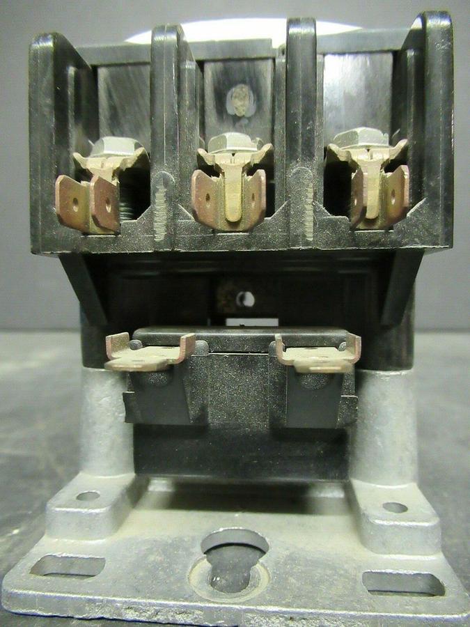 Used GE CONTACTOR CR353AD3AH1 SER. A  600 VAC 40 AMP 50 AMP/RES **WARRANTY!**
