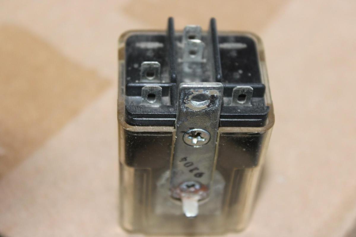 Used LOT OF 2 MIDTEX RELAY 157-21T1L3 120/240/600 VAC 5 AMP **WARRANTY INCLUDED**