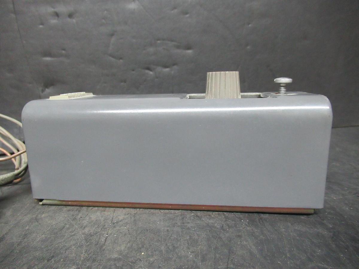 Used JOHNSON CONTROLS INDUSTRIAL THERMOSTAT T675A1003 W/ REMOTE INSERTATION BULB