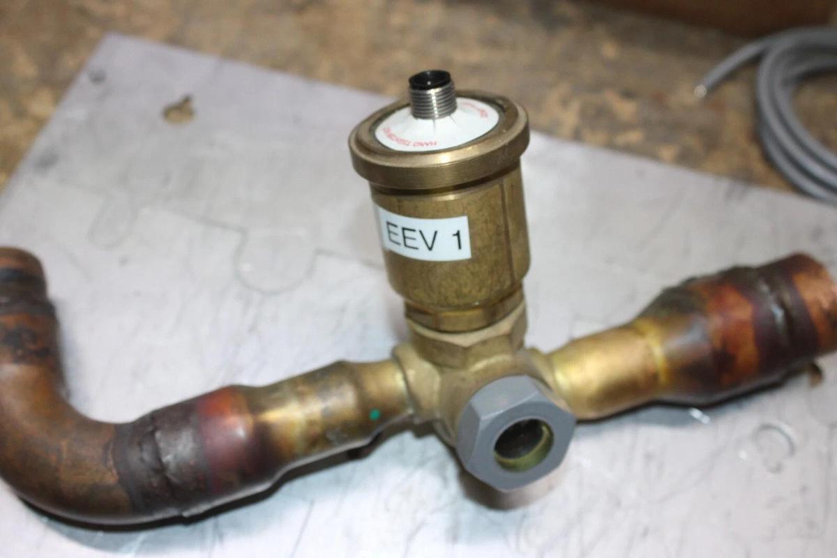 Used SPORLAN ELECTRIC EXPANSION VALVE SERI-JS M12 10'-S