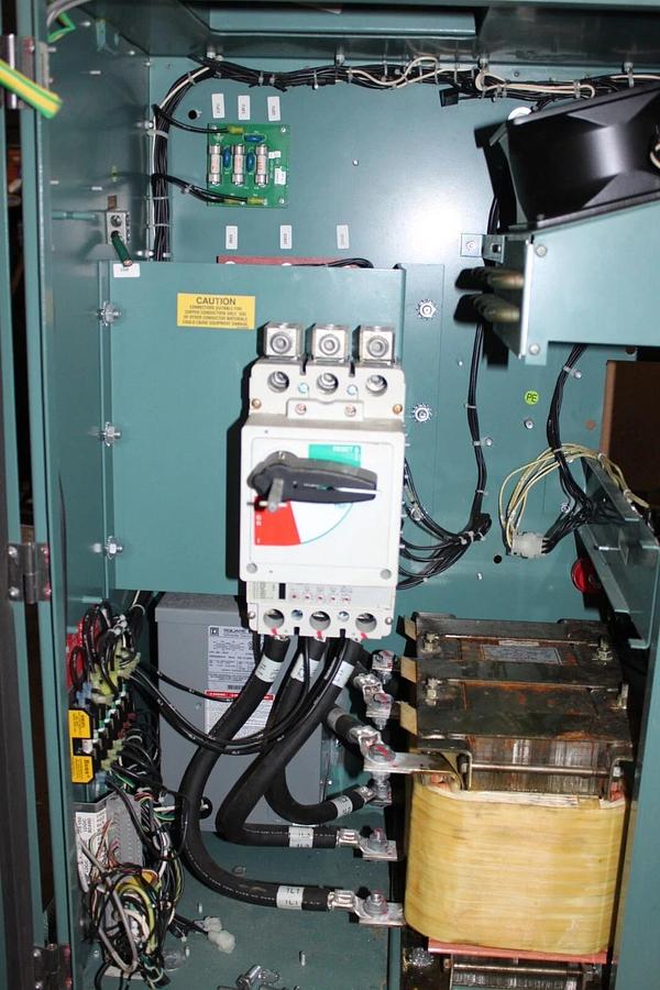 Used YORK CHILLER OPTISPEED VSD VSD351-K-46 W/ 371-04118-111 CONTROL PANEL