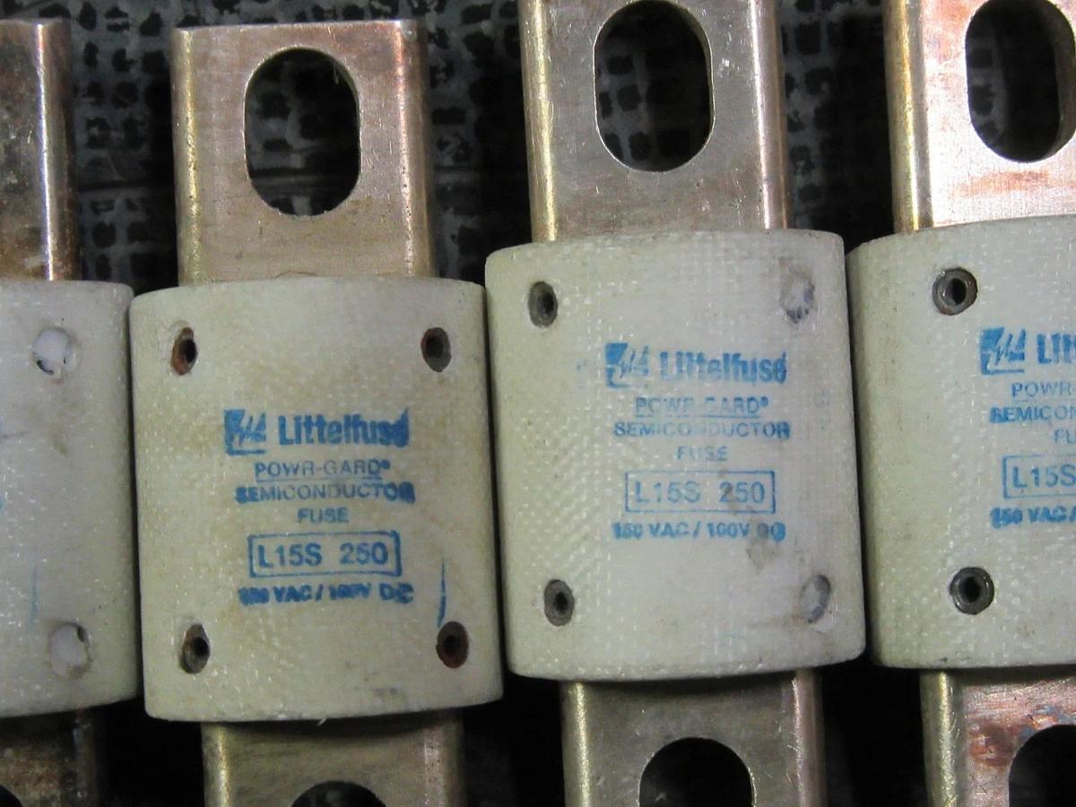 (1) LITTELFUSE SEMI-CONDUCTOR 250A 150 VAC 100 VDC L155250 NO BOX