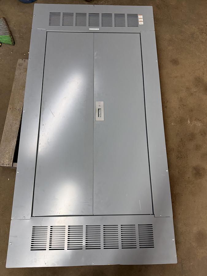 Used SQUARE D TYPE 1 I-LINE SERVICE PANEL 1200 AMP 480 VAC 3-PHASE 42-SLOT