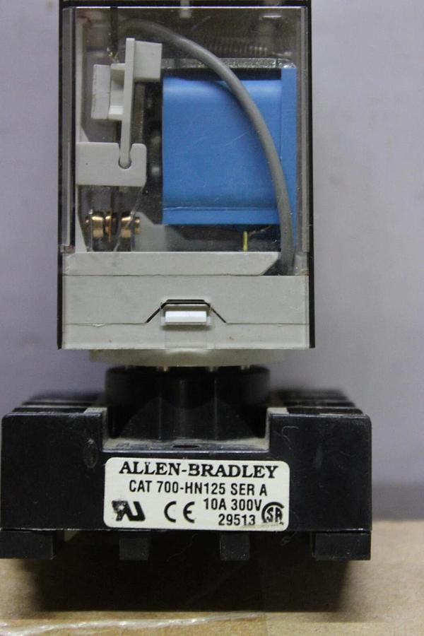 Used ALLEN BRADLEY 700-HA32Z24 RELAY 24 VDC 10 AMP **WARRANTY INCLUDED**