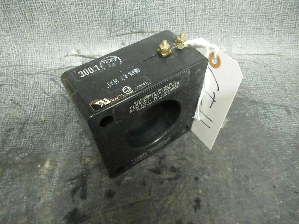 Used WESTINGHOUSE CT CAT: 2092A18H05 300:5 A 50-400 HZ 600 VOLTS
