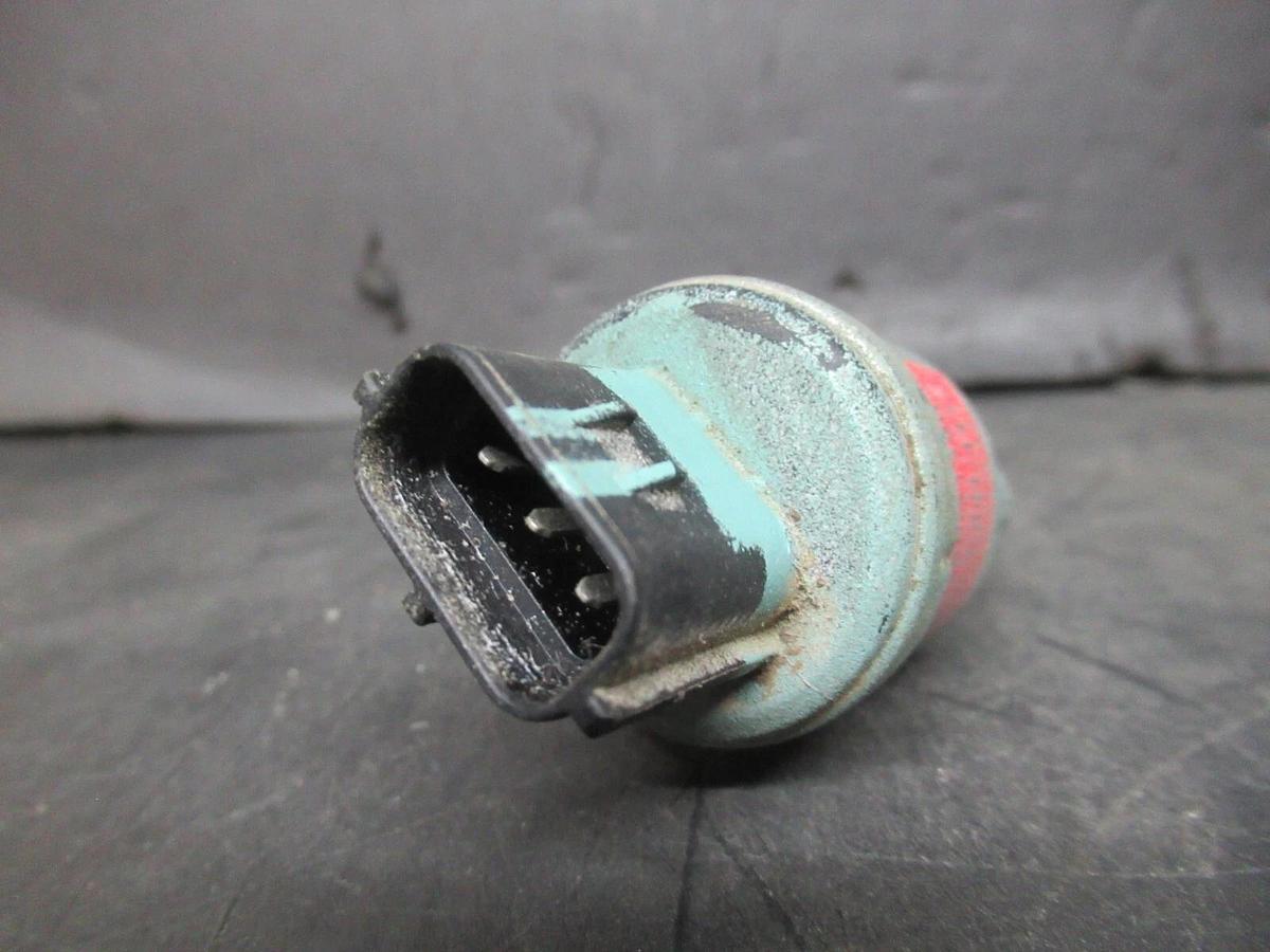 Used YORK DANFOSS PRESSURE TRANSDUCER 025-28678-006 300 PSIS 5 VDC **WARRANTY**