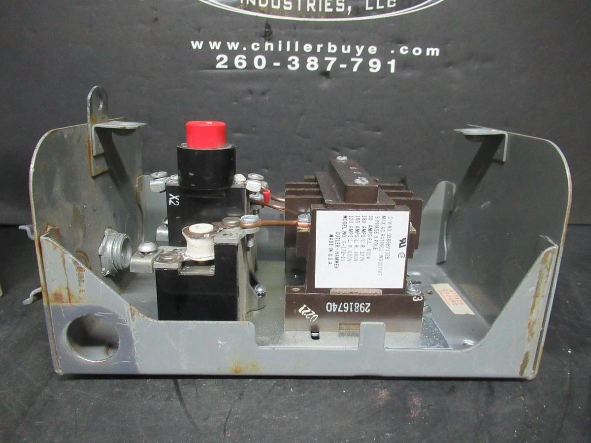 Used ENCLOSED CUTLER HAMMER STARTER FOR AC UNIT 9586H7132B 30 AMP 600 VAC 4-POLE
