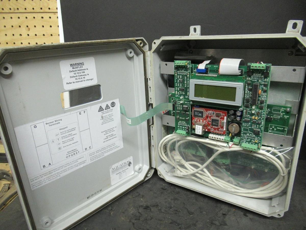 Used AQUATRAC INSTRUMENTS MULTIFLEX COOLING TOWER CONTROLLER M5T-CP-T2-TF-RC DRIVE