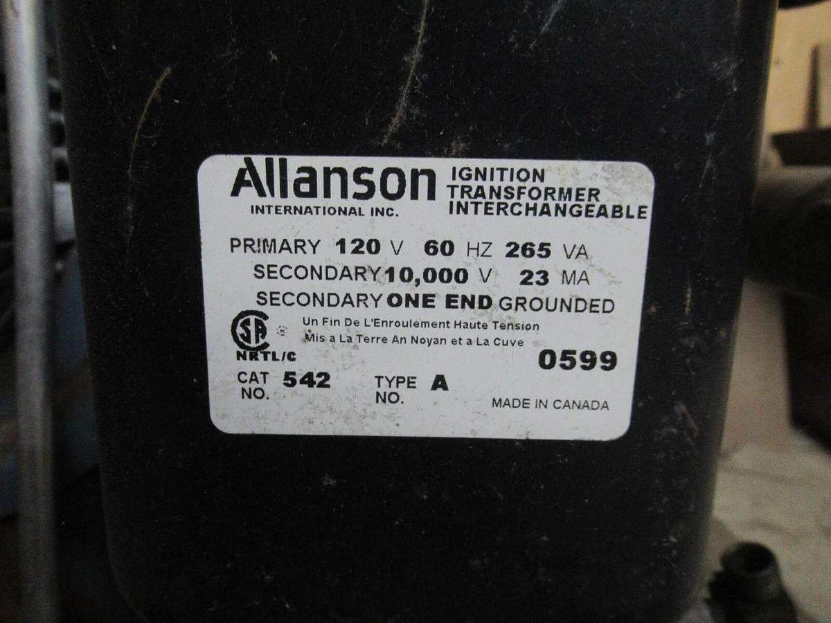 Used GORDON-PIATT NATURAL GAS BURNER TS10.9-G-20 2245 MBH 208 VOLT 6.2 AMP AN816046