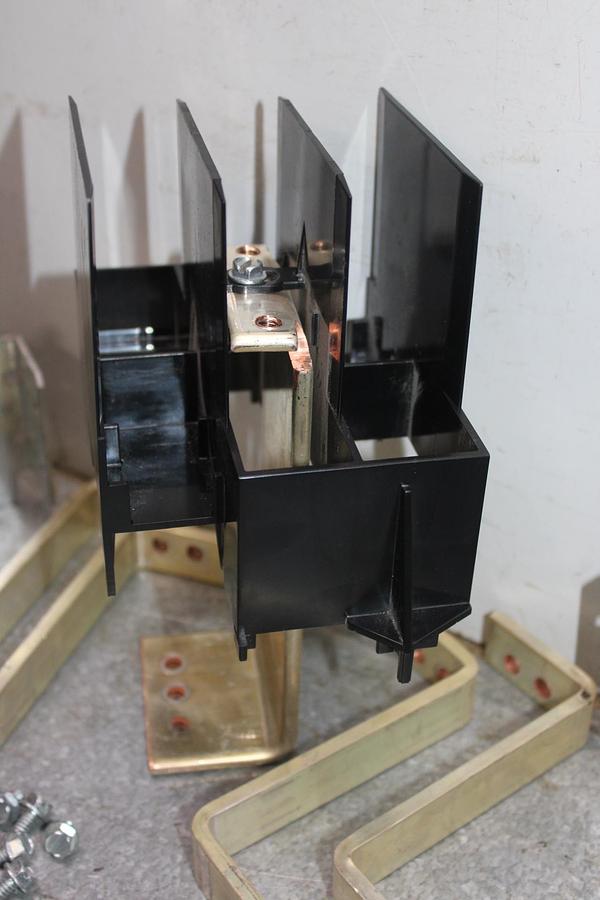 SIEMENS TWIN MOUNTING KIT HARDWARE FOR S5 PANELBOARDS AND 3VA5 BREAKERS