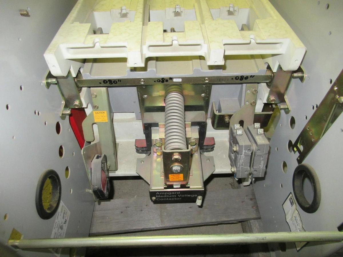 Used CUTLER HAMMER SRNR3NL4E1-C250MB44 / SJS50VW430 CONTACTOR 360 AMP 4160 VOLTS