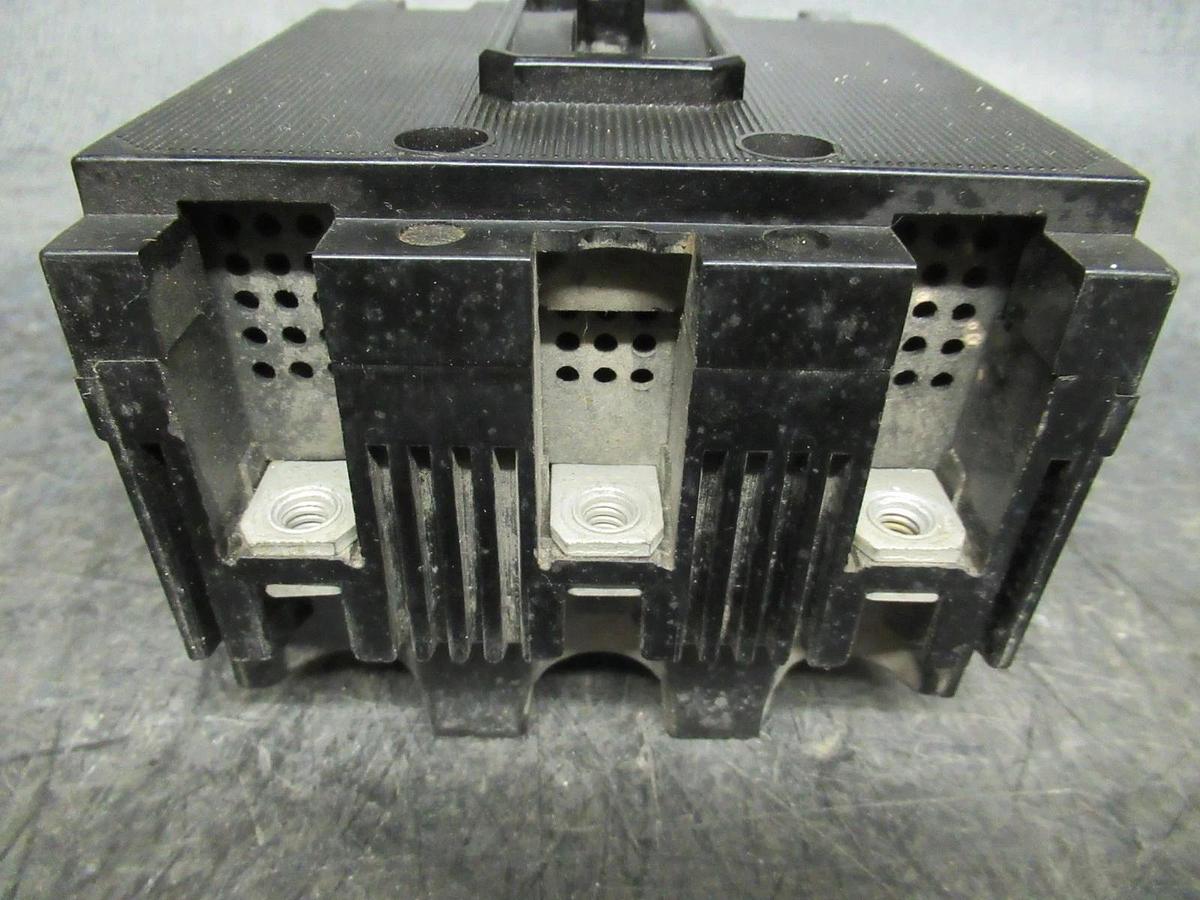 Used 10 AMP ITE BREAKER EE3-B010 240 VAC 3 POLE **WARRANTY INCLUDED**