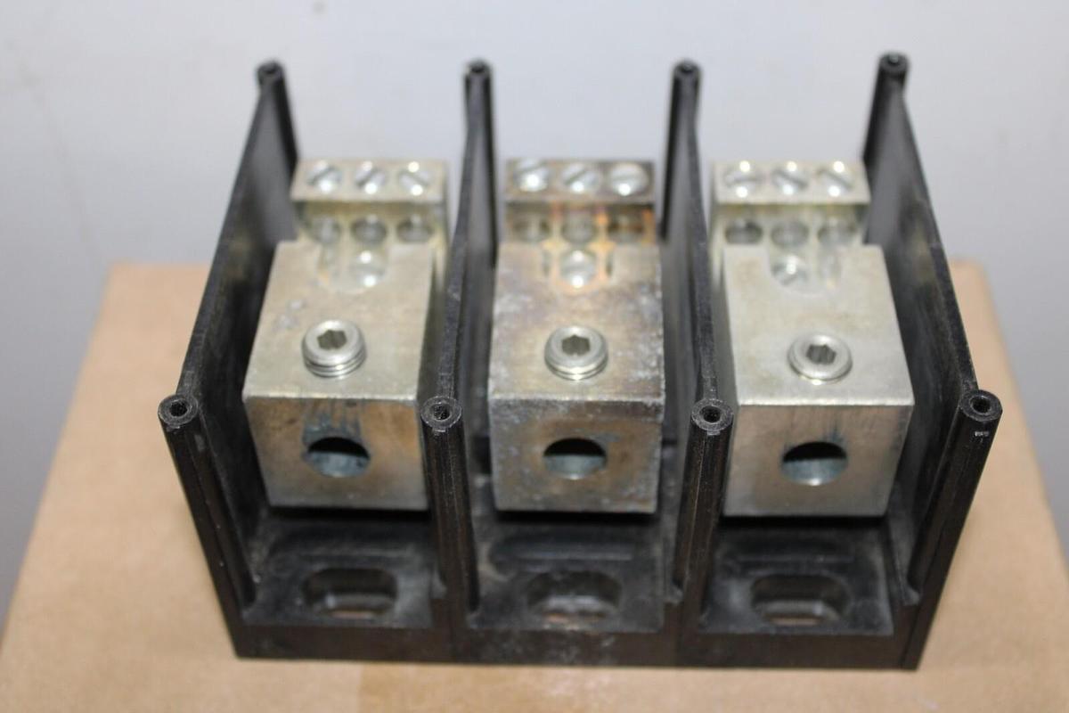 Used BURNDYCAT POWER DISTRIBUTION TERMINAL LUG BDB-16-2/0-3 3-POLE 600 VAC