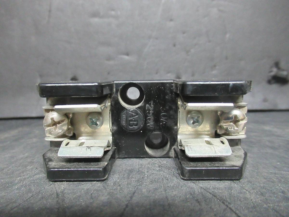 Used ALLEN-BRADLEY SINGLE POLE FUSE BLOCK 1491-N121 SER. D 250 VOLT 30 AMP CLASS H