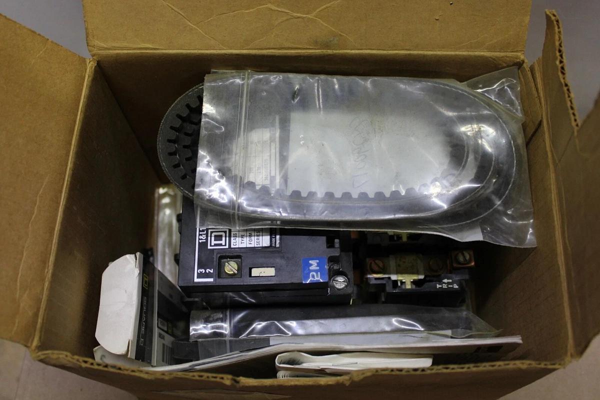 SQUARE D NEMA SIZE 2 STARTER 8536SD01V02S 600 VAC 25 HP 3-PHASE COIL: 120V *NEW*