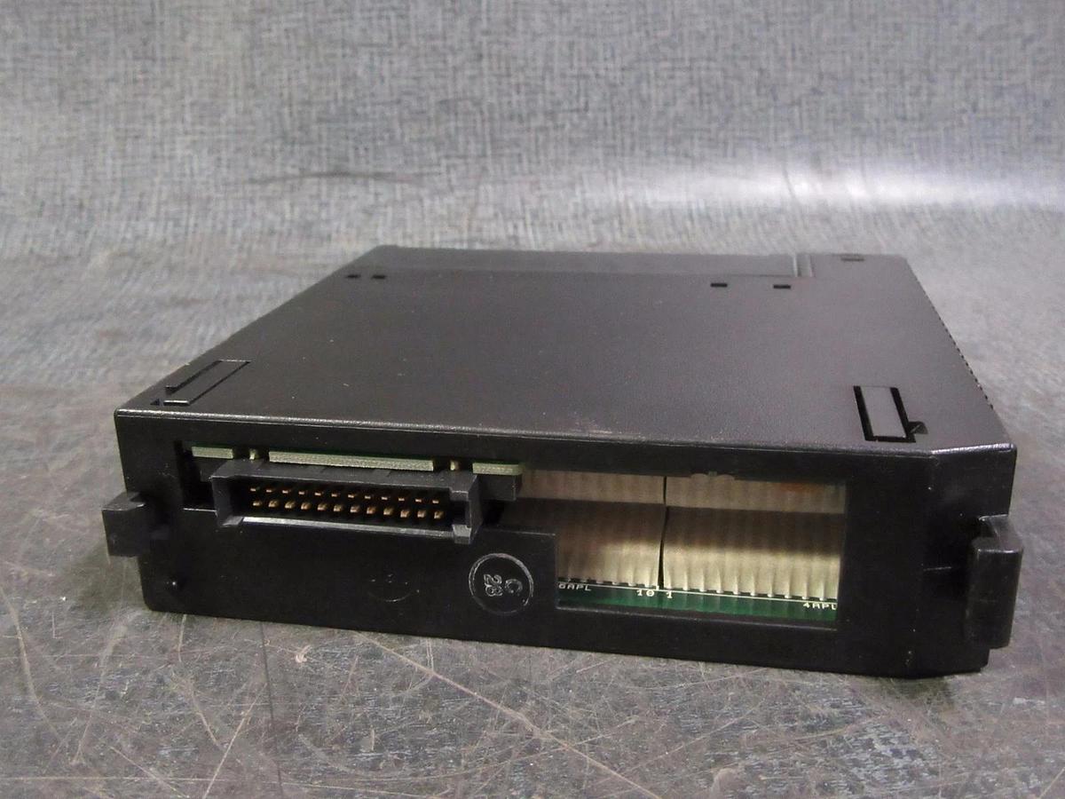 Used GE FANUC 90-30 GENIUS BUS CONTROLLER MODEL: IC693BEM331K *NO FLAWS*