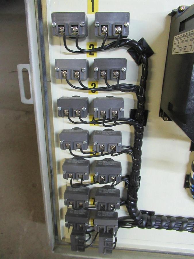 Used FRAKO REACTIVE POWER RELAY FUSE MONITOR CABINET F-839.12 SI77-412-2750