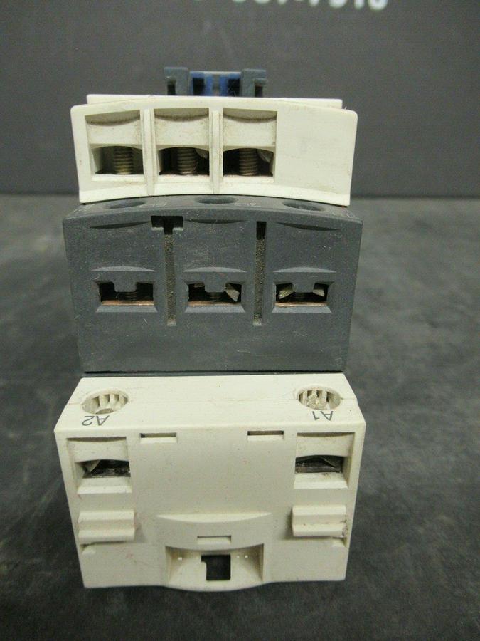 Used SCHNEIDER CONTACTOR LC1D09 25 AMP 600 VAC 7.5 HP **WARRANTY INCLUDED!**