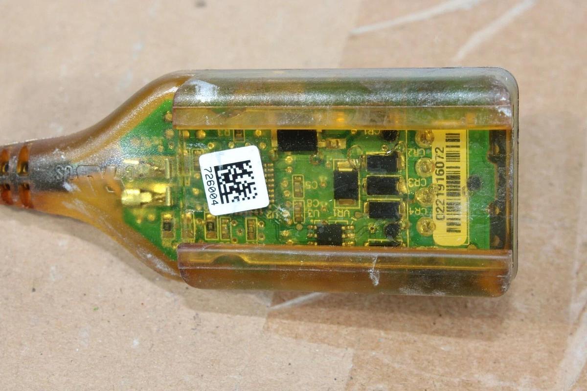 Used TRANE CHILLER TEMPERATURE SENSOR X13650736130 REV. V **WARRANTY INCLUDED**