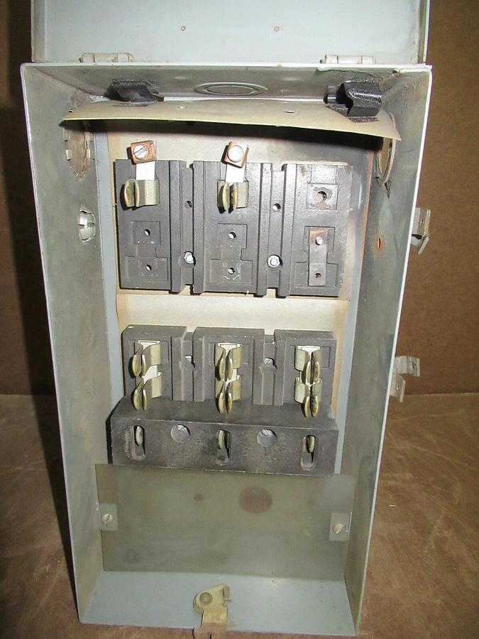 Used WESTINGHOUSE COP 100 AMP 600 VAC FUSIBLE BUSS BUS PLUG STYLE 1720770 TAP SWITCH