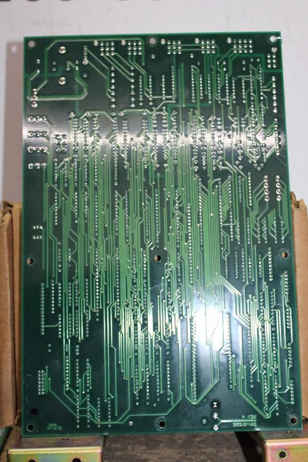 Used YORK HVAC PROCESSING CIRCUIT BOARD 031-01095-002 REV. B **WARRANTY INCLUDED**