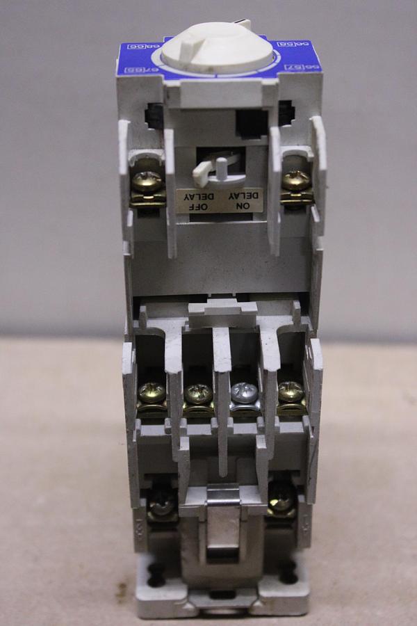 Used ELECTRONIC CONCEPTS CAPACITOR 3MPA2926E1 PN-66368 750 VDC 530 VAC 92uF
