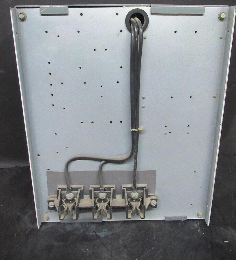 Used CUTLER HAMMER MOTOR CONTROL BUCKET 17" CHASIS 600 V NO BREAKER / STARTER W/ DOOR